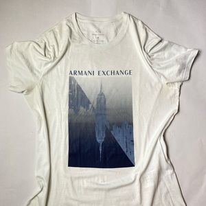 A|x medium white T-shirt with skyscraper in front of tee